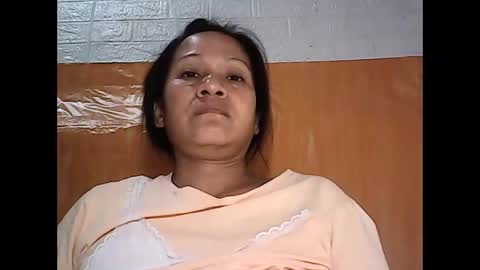 Snapshot of gwenn24 chatting on April 2026 07:31:01 AM gwenn24 online show from April 2026 07:31:01 AM