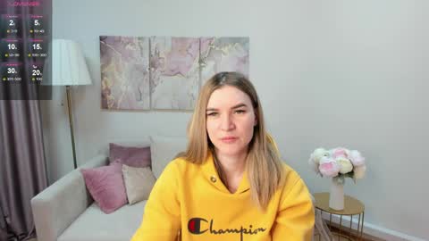 gwensmitt online show from May 2026 10:59:02 PM
