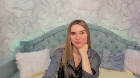 gwensmitt online show from May 2026 12:29:01 AM