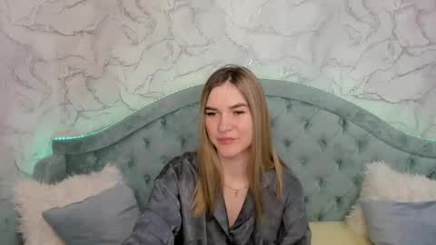 gwensmitt online show from May 2026 11:02:01 PM