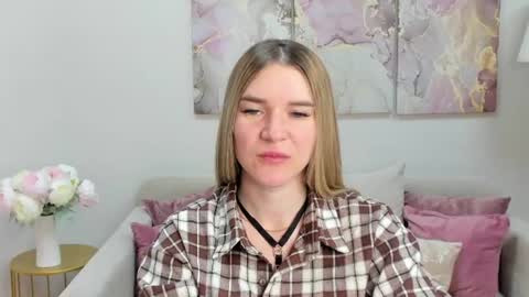 gwensmitt online show from June 2026 10:02:01 PM