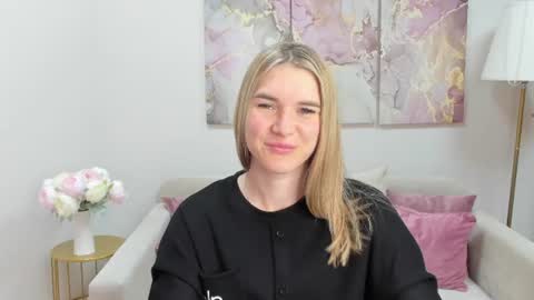gwensmitt online show from July 2026 08:44:02 PM