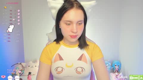 Snapshot of gylaxie chatting on December 2024 01:17:01 PM online show from December 2024 01:17:01 PM