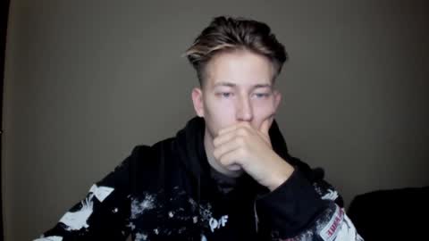 Oliver online show from January 2025 08:44:01 PM