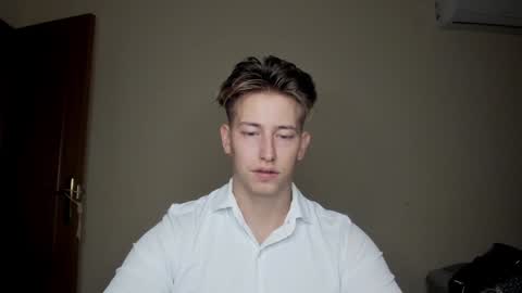 Oliver online show from January 2025 09:52:02 PM