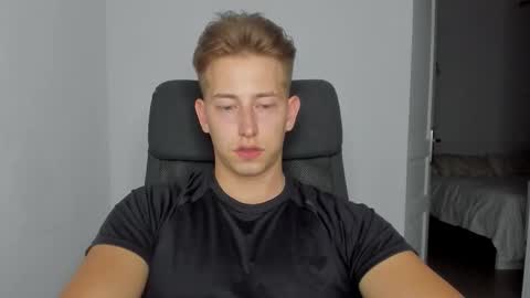 Oliver online show from October 2025 10:38:01 PM