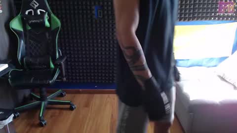 Gymbro42 online show from July 2026 03:03:02 PM