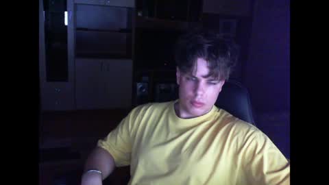 gymguy0505 online show from March 2026 07:26:01 PM