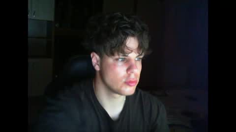 gymguy0505 online show from April 2026 09:23:02 PM