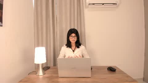 Snapshot of gysel_flynn chatting on July 2026 05:27:01 PM HEART online show from July 2026 05:27:01 PM