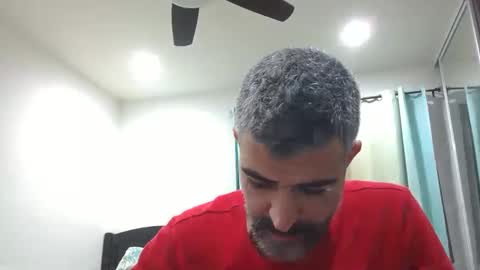 Snapshot of h0nest84 chatting on December 2024 06:37:02 AM h0nest84 online show from December 2024 06:37:02 AM