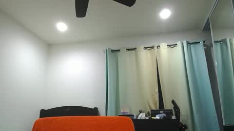 Snapshot of h0nest84 chatting on December 2024 07:24:02 AM h0nest84 online show from December 2024 07:24:02 AM