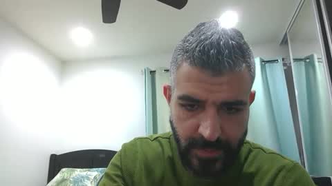 Snapshot of h0nest84 chatting on December 2024 08:21:01 AM h0nest84 online show from December 2024 08:21:01 AM