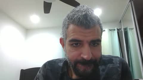 Snapshot of h0nest84 chatting on January 2025 04:07:02 AM h0nest84 online show from January 2025 04:07:02 AM