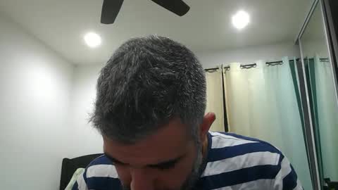 Snapshot of h0nest84 chatting on February 2025 07:26:01 AM h0nest84 online show from February 2025 07:26:01 AM