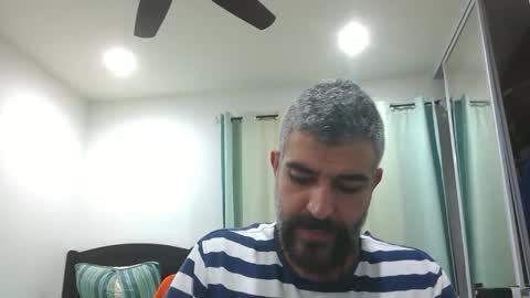 Snapshot of h0nest84 chatting on February 2025 06:14:02 AM h0nest84 online show from February 2025 06:14:02 AM