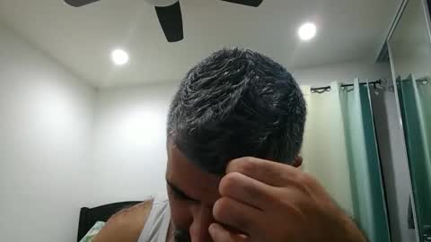 Snapshot of h0nest84 chatting on November 2025 01:48:02 AM h0nest84 online show from November 2025 01:48:02 AM