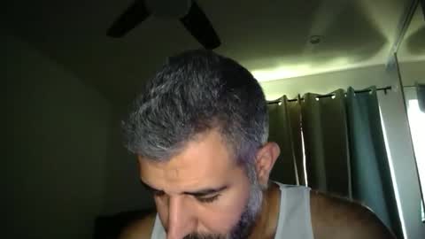 Snapshot of h0nest84 chatting on December 2025 06:37:02 PM h0nest84 online show from December 2025 06:37:02 PM