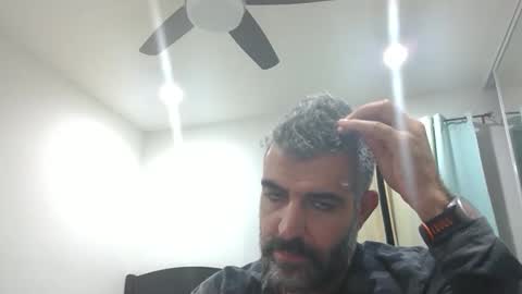 Snapshot of h0nest84 chatting on December 2025 06:42:02 AM h0nest84 online show from December 2025 06:42:02 AM