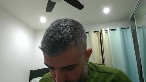 Snapshot of h0nest84 chatting on January 2026 05:44:01 AM h0nest84 online show from January 2026 05:44:01 AM