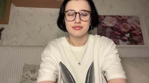 Snapshot of h3l9a_pataki chatting on October 2025 04:15:02 PM Helga online show from October 2025 04:15:02 PM