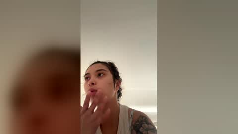 h3nnynlace online show from March 2026 06:14:02 PM