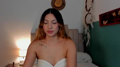 Paulina  online show from May 2026 03:23:02 AM
