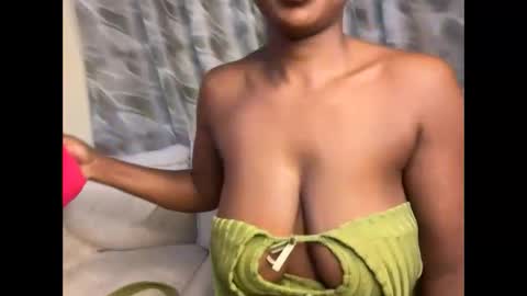 Snapshot of h_o_t_goddess chatting on November 2025 03:44:02 PM h_o_t_goddess online show from November 2025 03:44:02 PM