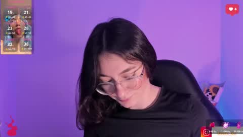 Snapshot of haanna_thompsoon chatting on February 2025 11:41:02 PM haanna_thompsoon online show from February 2025 11:41:02 PM