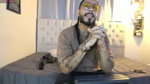 hache222 online show from January 2025 01:23:01 AM