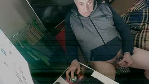 Snapshot of hacknoob62 chatting on December 2024 12:55:01 PM hacknoob62 online show from December 2024 12:55:01 PM