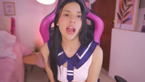 Snapshot of hade_collinss chatting on October 2025 06:39:02 PM Hade online show from October 2025 06:39:02 PM