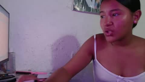 hadesmit1 online show from May 2026 04:15:02 PM