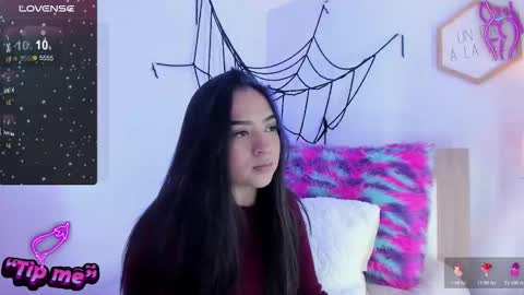 Hadid online show from October 2025 08:09:02 PM