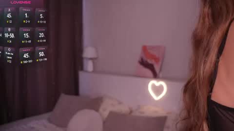 Snapshot of hadleynichols chatting on June 2026 02:12:01 AM Hi Im Rebecca Glad to see you in my room PVT is open online show from June 2026 02:12:01 AM