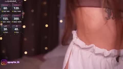 Snapshot of hadleynichols chatting on July 2026 01:14:01 AM Hi Im Rebecca Glad to see you in my room PVT is open online show from July 2026 01:14:01 AM