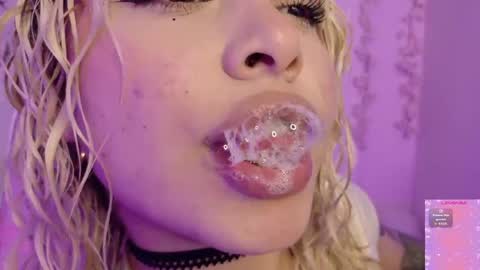 Haely online show from March 2026 12:22:02 AM