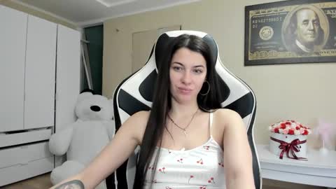 Snapshot of hailey_beauty chatting on December 2024 08:32:02 PM Sk pe Anya388109 online show from December 2024 08:32:02 PM