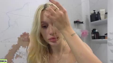 Snapshot of hailey_would chatting on October 2025 10:10:01 PM hailey_would online show from October 2025 10:10:01 PM