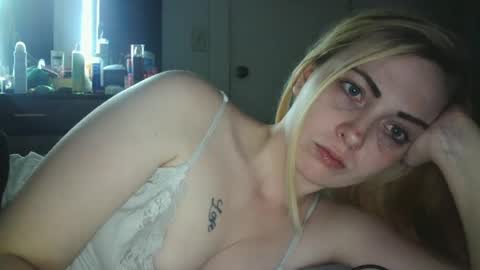 Hailey and d online show from February 2025 06:35:01 AM