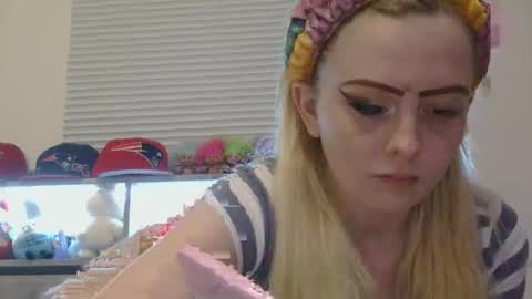 Snapshot of haileyakuma69 chatting on February 2026 11:53:01 PM Hailey and d online show from February 2026 11:53:01 PM