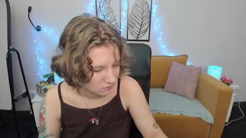 Hailey online show from September 2025 08:58:02 AM