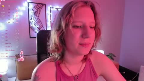 Hailey online show from November 2025 08:59:02 AM
