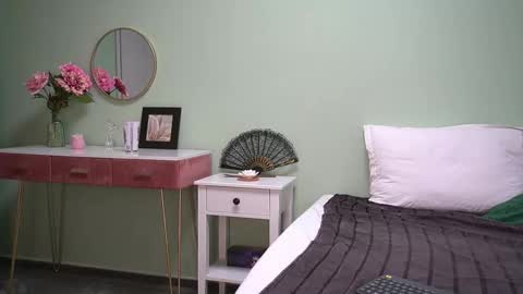 Snapshot of haileymoon85 chatting on October 2025 03:23:02 AM Hailey online show from October 2025 03:23:02 AM