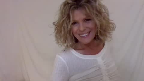 Hailey online show from December 2024 02:09:02 AM