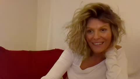 Hailey online show from March 2025 02:41:02 AM