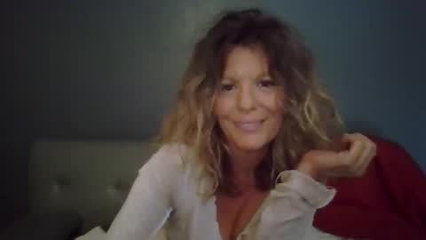 Hailey online show from September 2025 07:58:02 PM