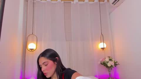 Haily online show from April 2026 09:06:01 PM