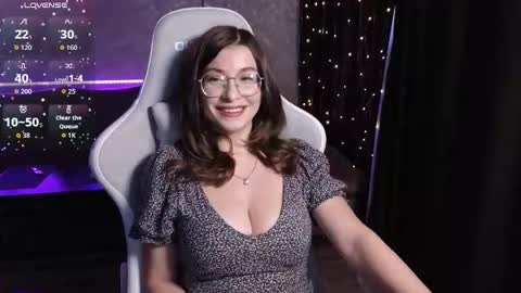 Snapshot of haily_heavenly chatting on February 2026 12:59:02 PM HailyHeavenly online show from February 2026 12:59:02 PM