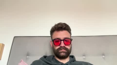 hairy_andhung online show from April 2026 10:51:02 AM